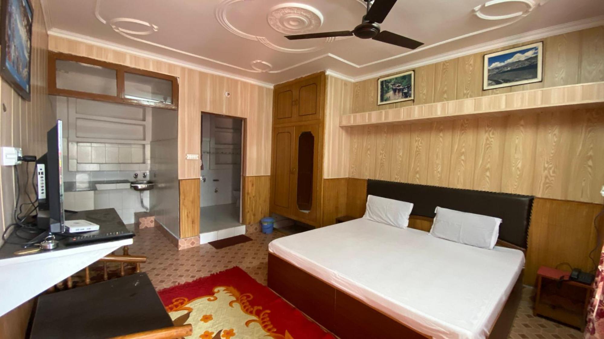 Hotel Ekant Lodge McLeod Gandzs Kültér fotó