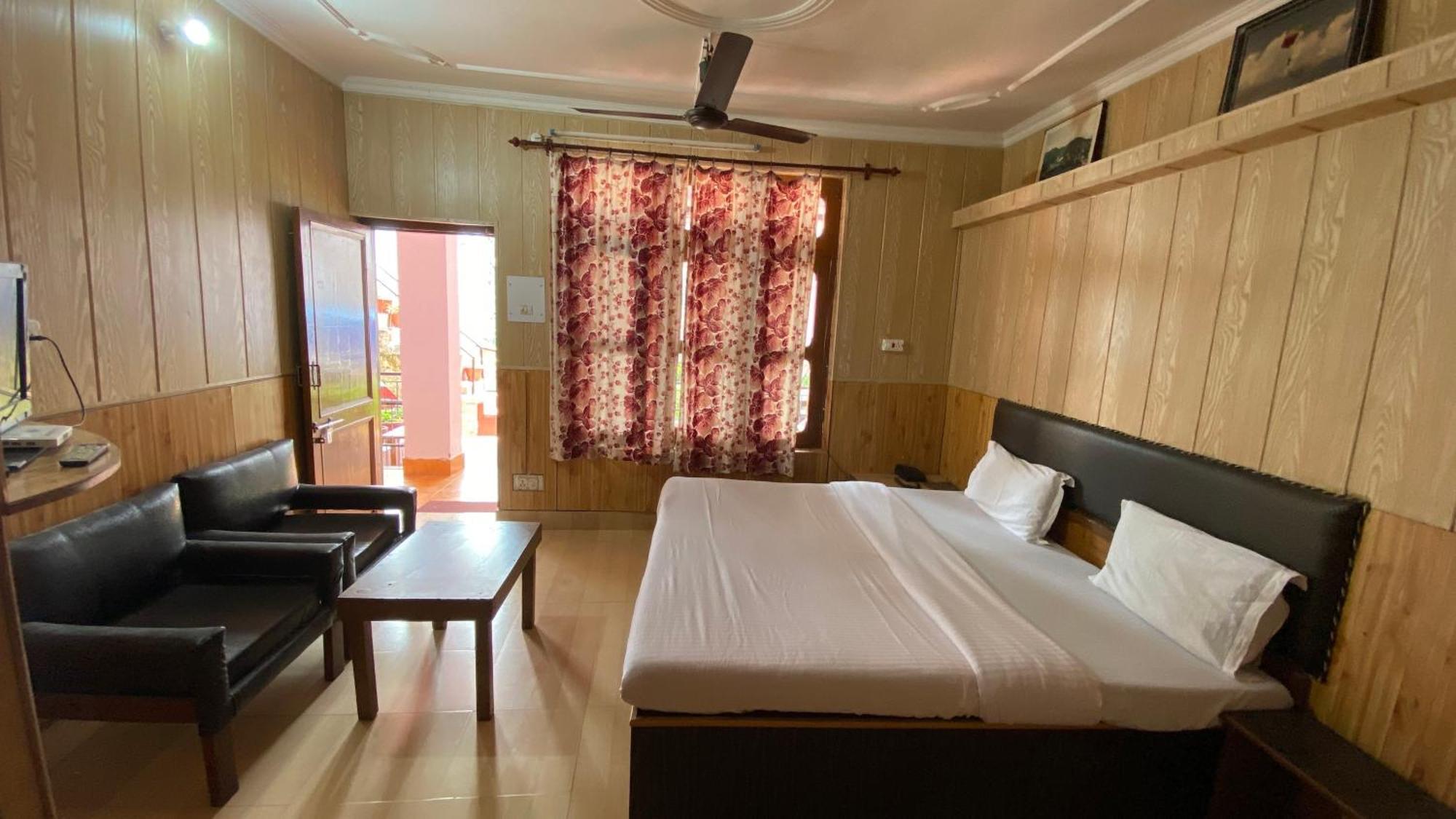 Hotel Ekant Lodge McLeod Gandzs Kültér fotó